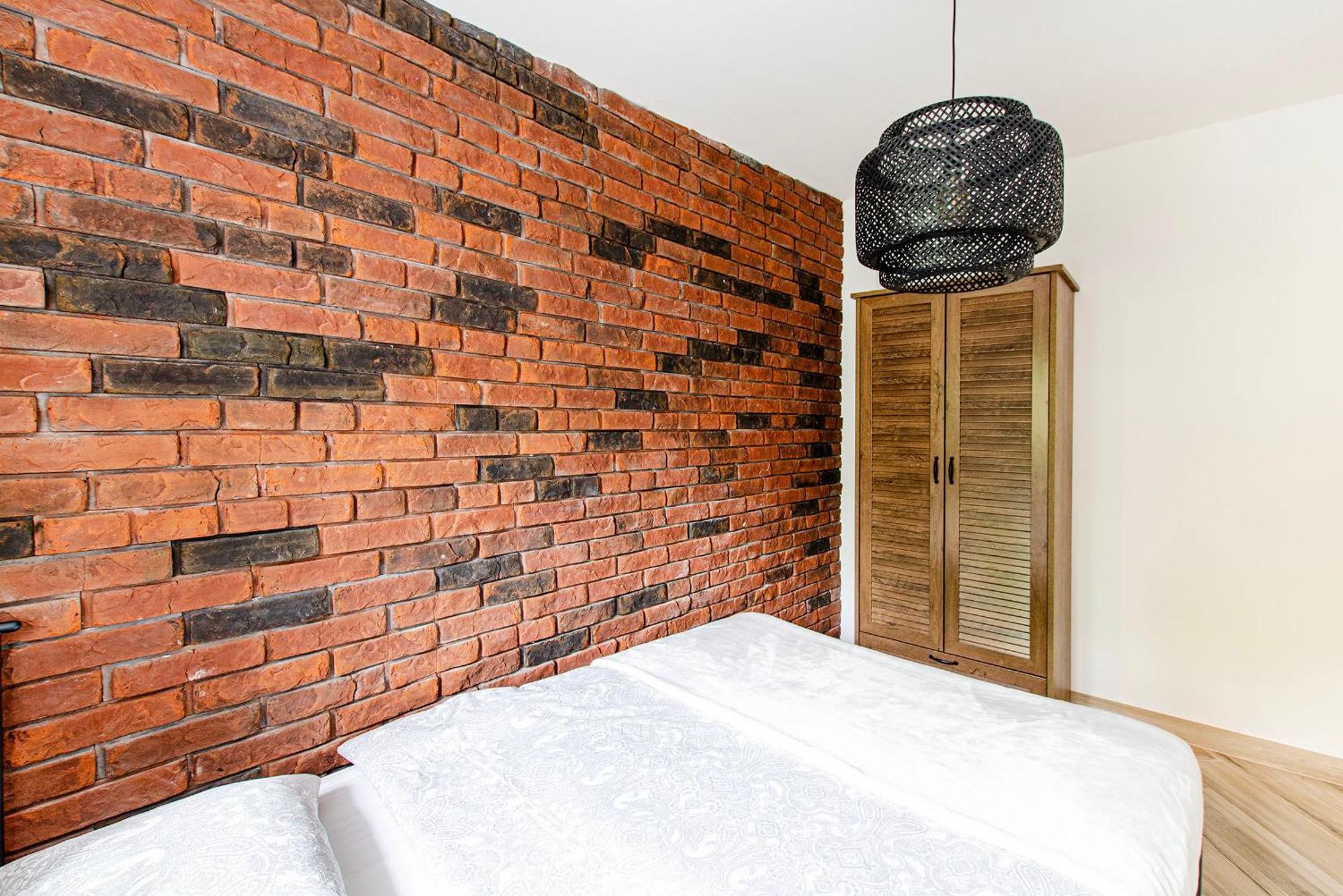 Loft Center Apartments- Parking, Wifi, 24h Check-in Apartment