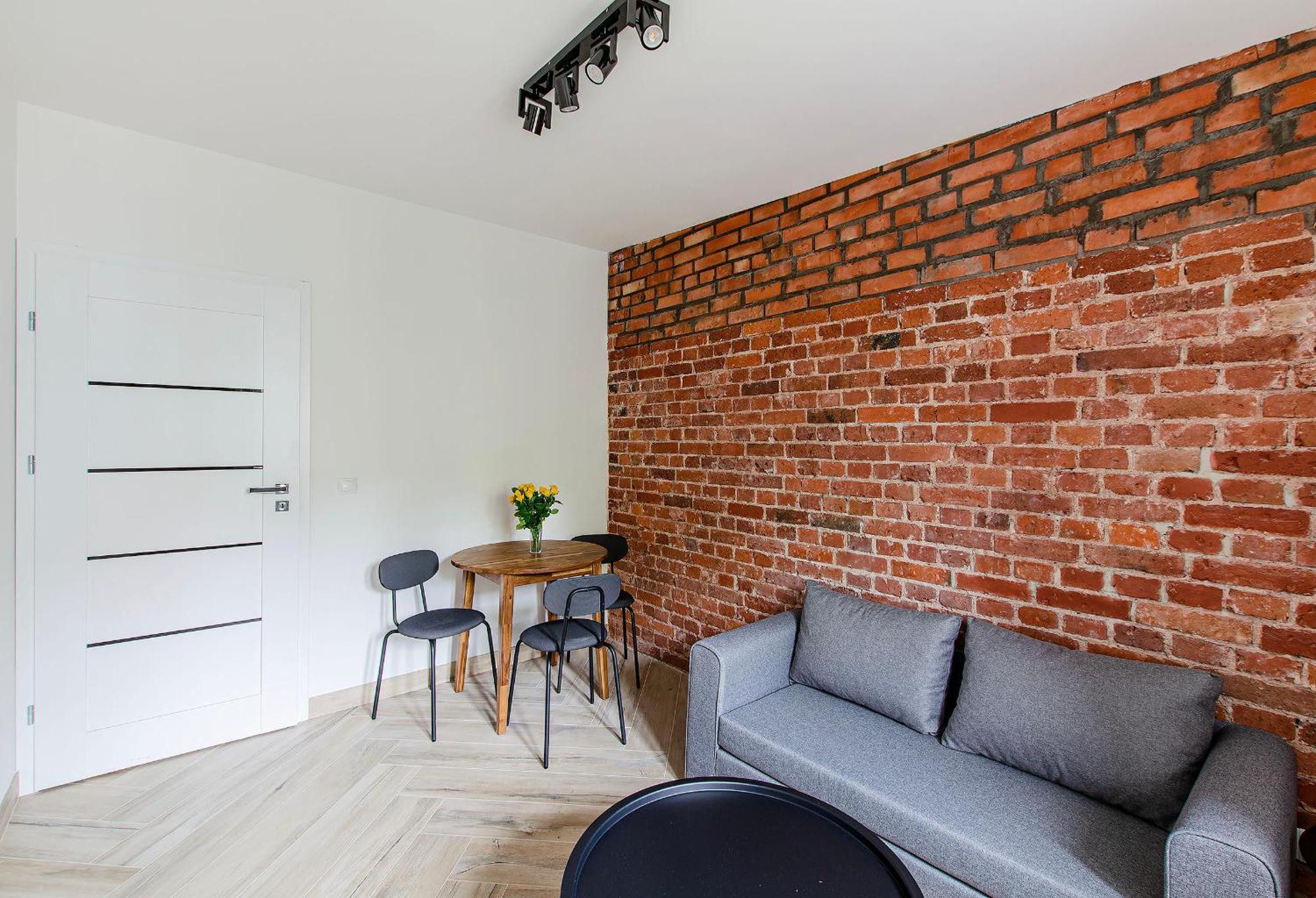 Loft Center Apartments- Parking, Wifi, 24h Check-in Apartment *