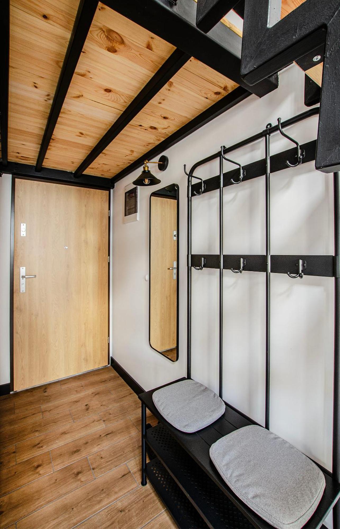 Loft Center Apartments- Parking, Wifi, 24h Check-in Wroclaw