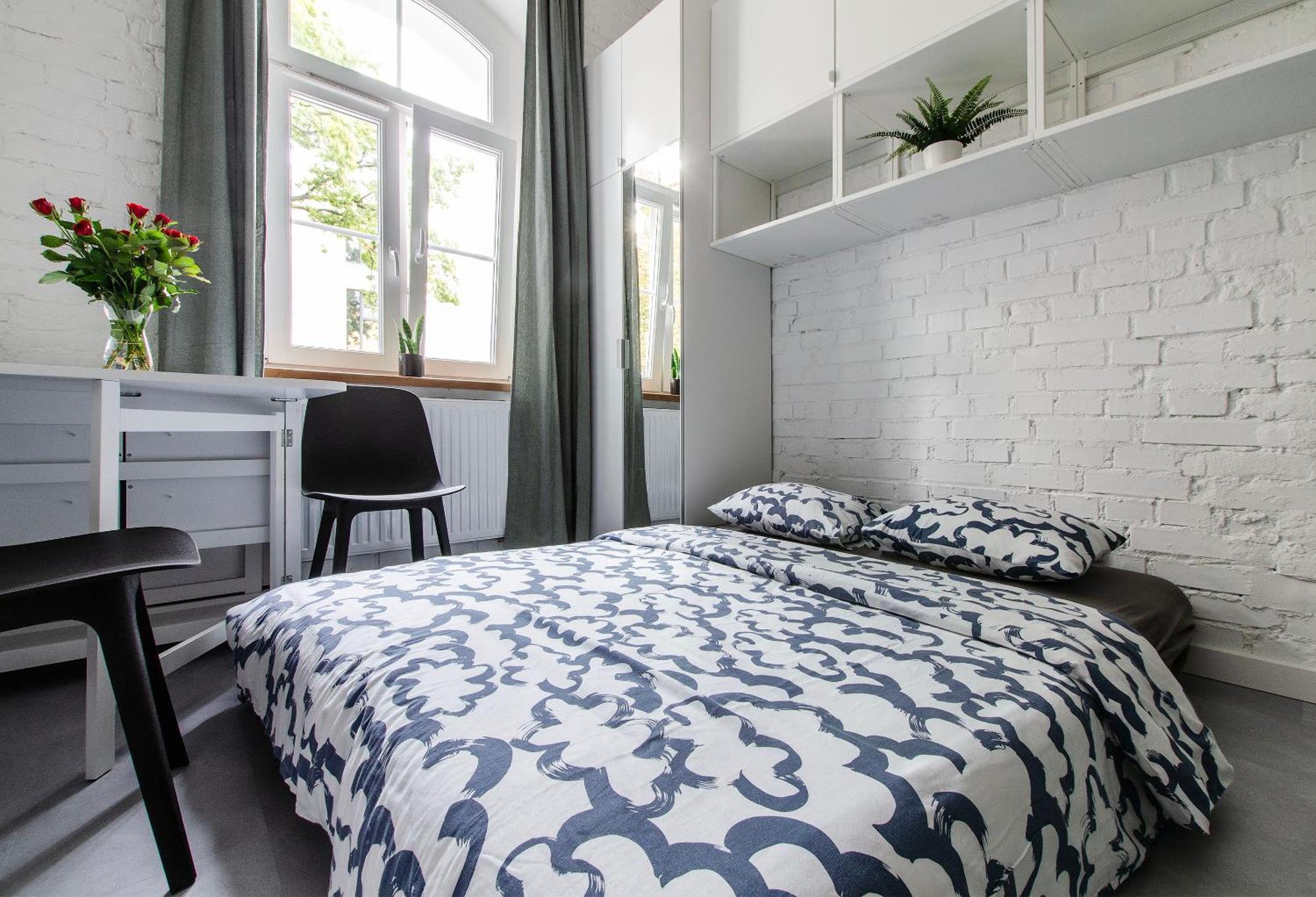 Apartment Loft Center Apartments- Parking, Wifi, 24h Check-in *