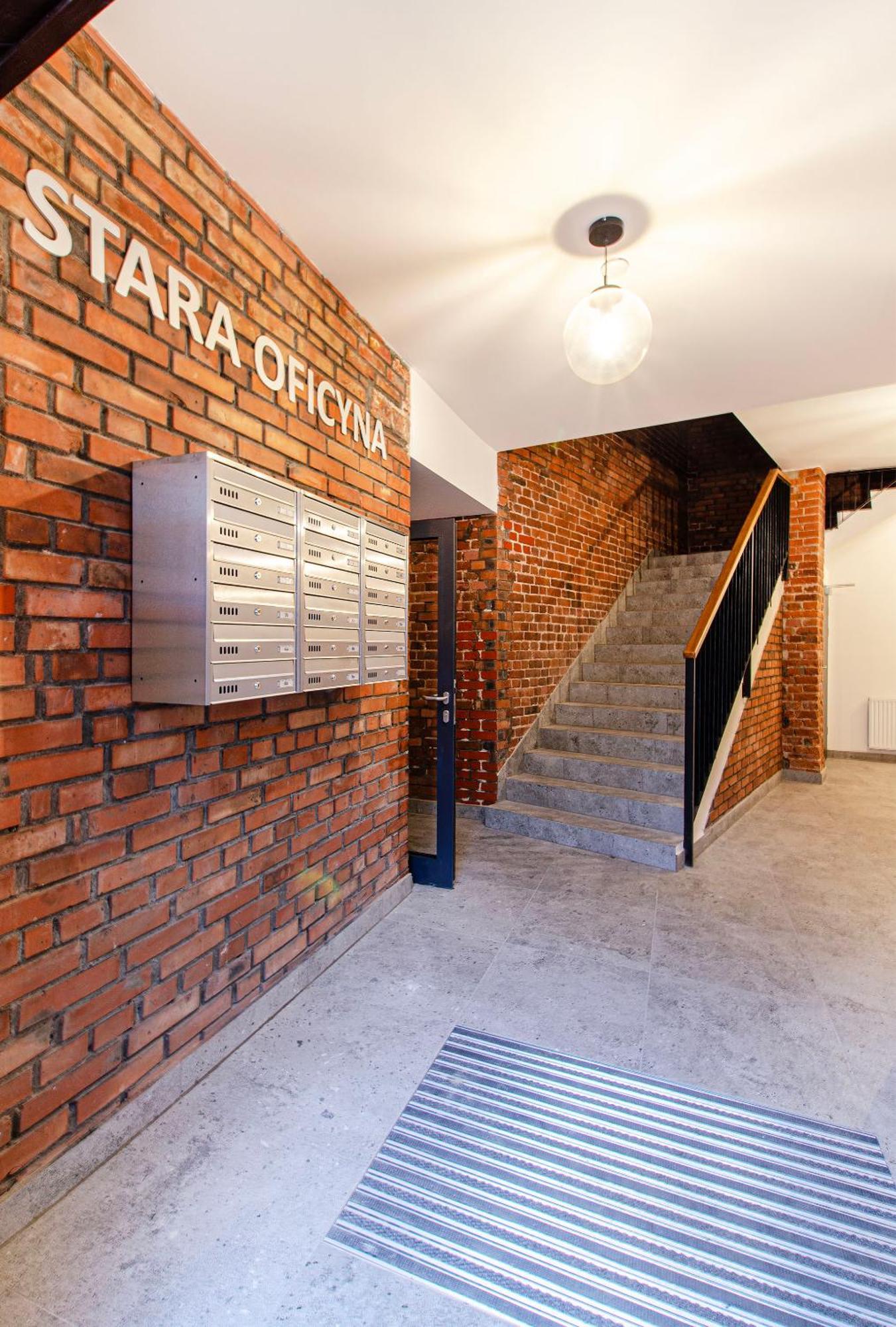 Apartment Loft Center Apartments- Parking, Wifi, 24h Check-in *