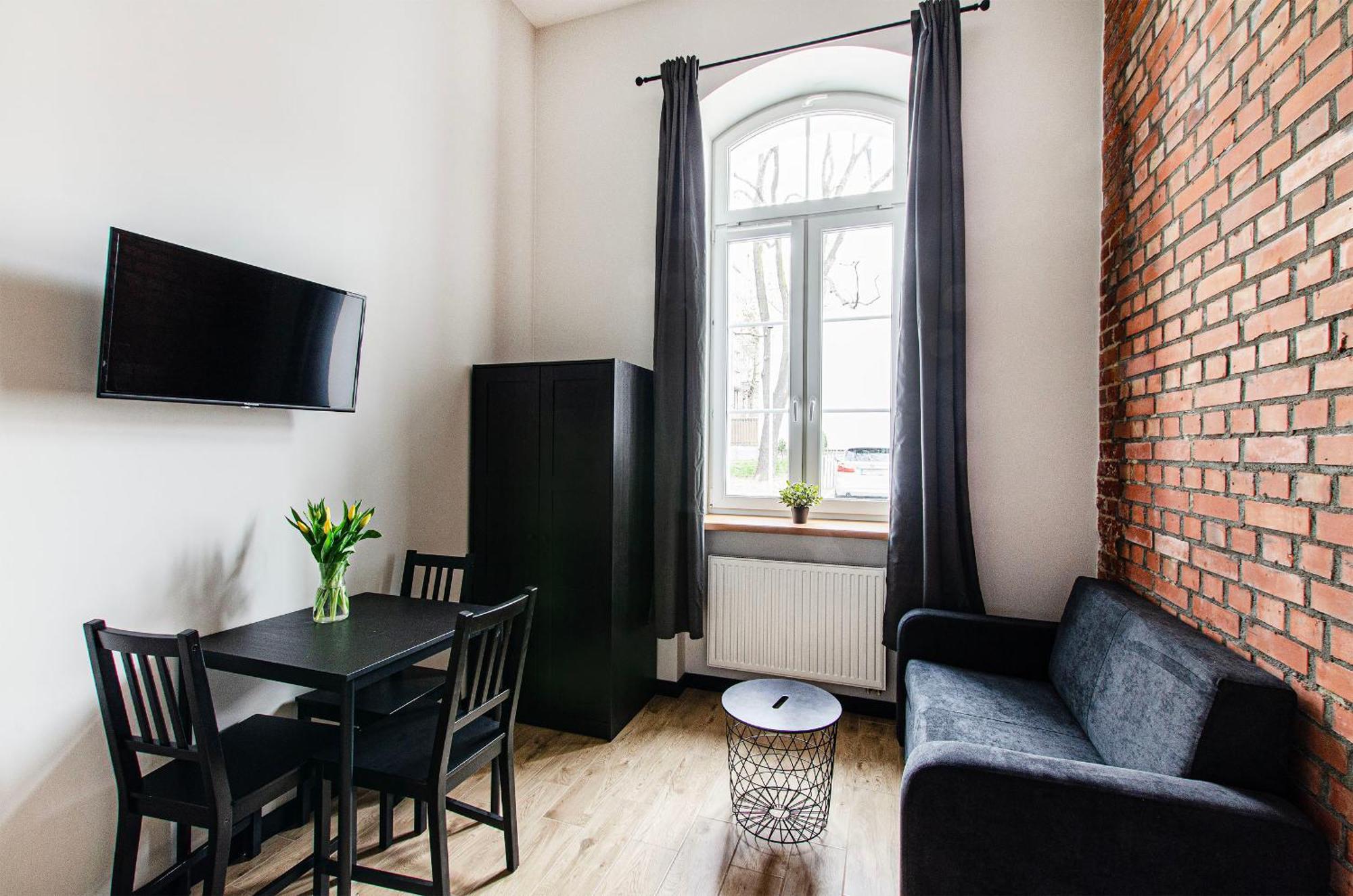 Apartment Loft Center Apartments- Parking, Wifi, 24h Check-in *