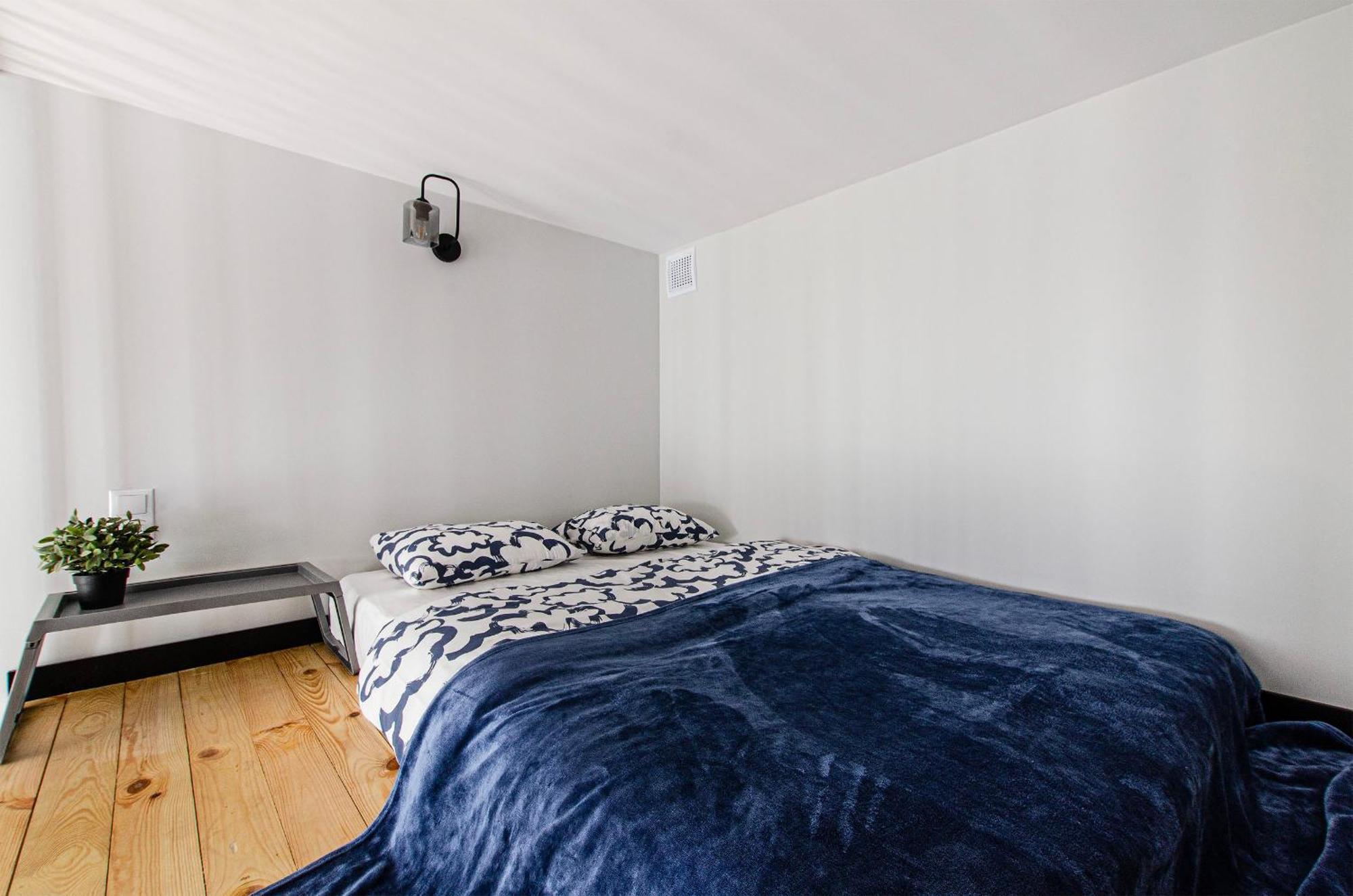 Loft Center Apartments- Parking, Wifi, 24h Check-in *
